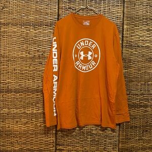 EUC Under Armour ORANGE Long  Sleeve Loose Heat Gear Top SHIRT XL